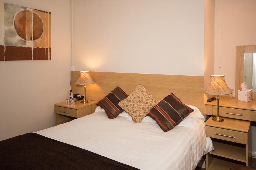 Byards Leap Lodge Cranwell Экстерьер фото